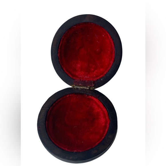 Vintage Walnut Wood Mother of Pearl MOP Inlay Red Velvet Interior Ring Gift Box - Picture 4 of 8